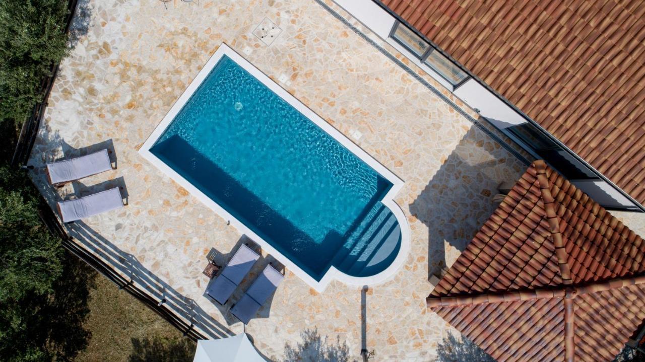 Wonderful Holiday House Bruno With Heated Pool Ζαντάρ Εξωτερικό φωτογραφία